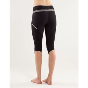 Lululemon Run A Marathon Black Cropped Athletic Pants 8